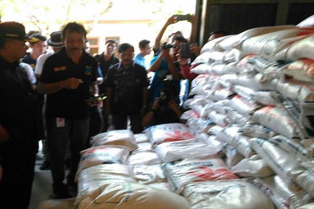 Bulog Sarko Siapkan 100 Ton Beras untuk Operasi Pasar