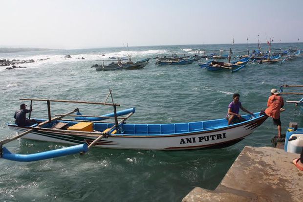 Ikan Habis, Nelayan Jayanti Melaut hingga ke Pacitan
