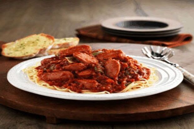 Menu Santapan Sahur Alternatif: Spaghetti Bolognese Sosis