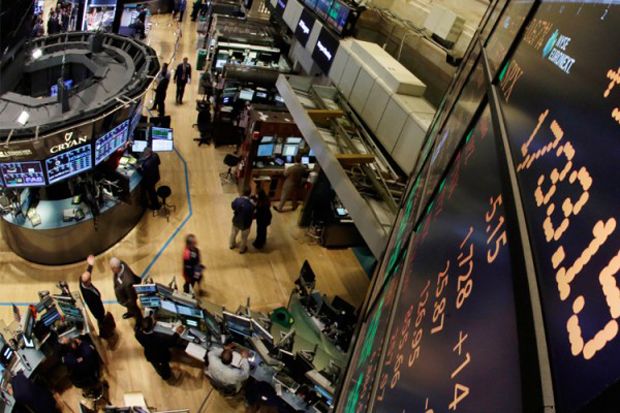 Tiga Indeks Utama Wall Street Kompak Berakhir Lebih Rendah