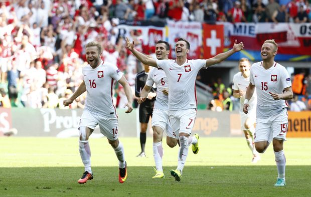 Polandia Lolos ke Perempat Final Lewat Drama Adu Penalti