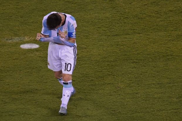 Sedih Gagal Juara Lagi, Lionel Messi Mundur Dari Timnas Argentina