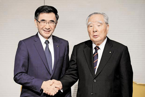Duduki Posisi CEO Suzuki, Toshihiro Gantikan Sang Ayah