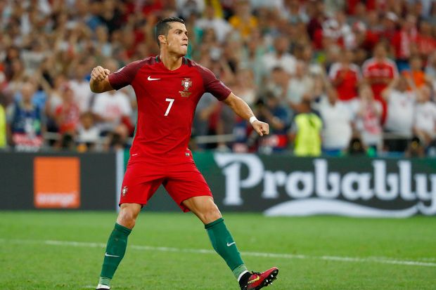 Ronaldo Girang Portugal Makin Dekat ke Partai Pamungkas