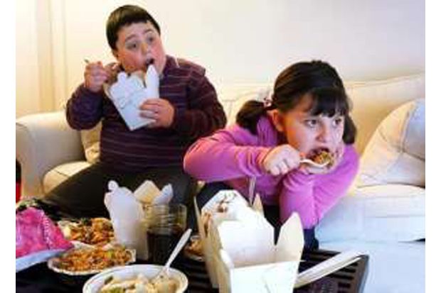 Obesitas pada Anak Picu Komplikasi Sosial & Emosional