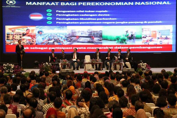 Jokowi Rayu Pengusaha di Surabaya Ikut Program Pengampunan Pajak