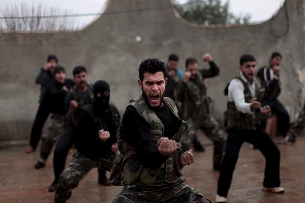 Pemberontak Suriah Ultimatum ISIS