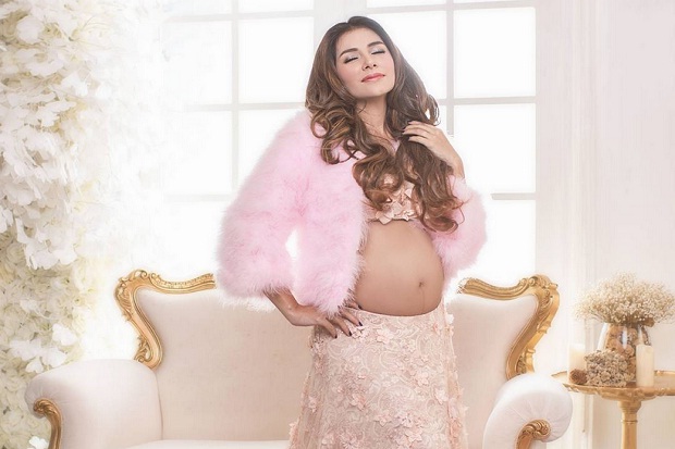 Meisya Siregar Pamer Foto Kehamilan Ketiga