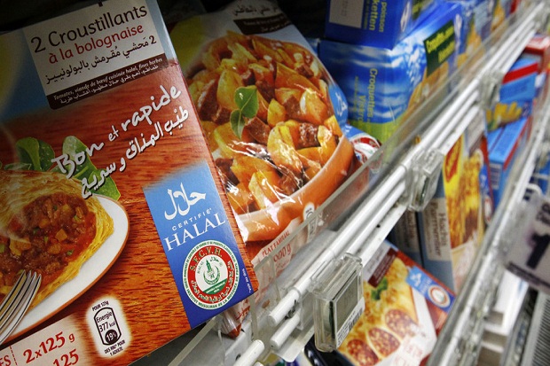 Supermarket Halal di Prancis Dipaksa Jual Daging Babi dan Alkohol