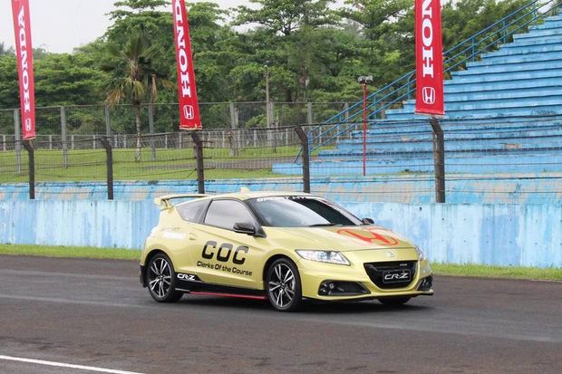 Honda CR-Z Jadi Mobil Official Car di Ajang Asia Road Racing Championship