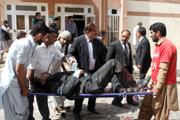 Bom Bunuh Diri Hantam RS di Pakistan, 70 Tewas