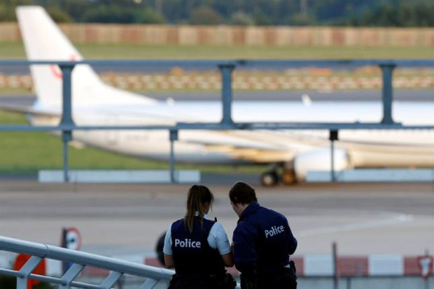 Terima Ancaman Bom, 2 Pesawat Mendarat Darurat di Bandara Brussels