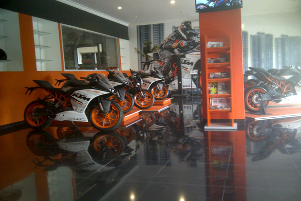 KTM Duke 200 dan RC 200 Dijual Murah di Indonesia