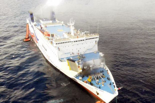 Horor, Kapal Feri Terbakar di Tengah Laut Puerto Rico