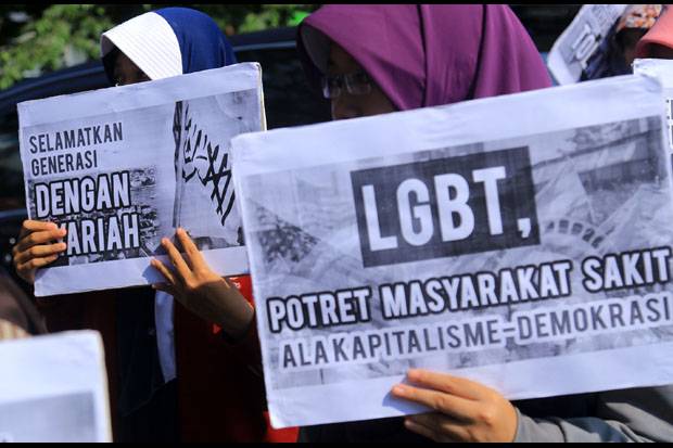 DPR Diusulkan Masukkan LGBT ke KUHP
