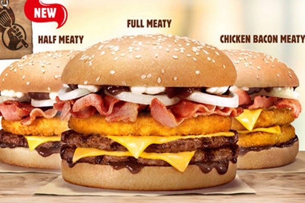 Lezatnya Burger dengan Tumpukkan Daging