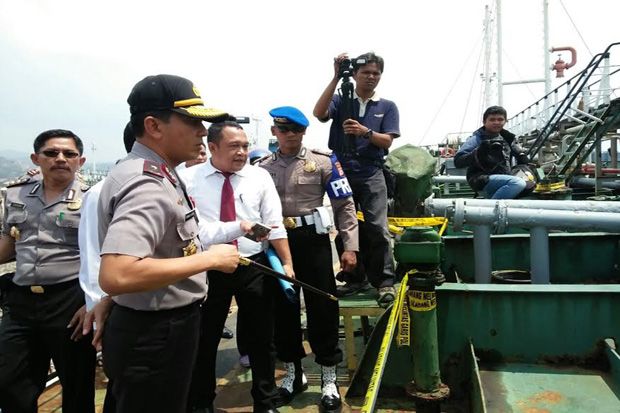 Polda Banten Amankan Kapal Pembawa 400 Liter BBM Ilegal