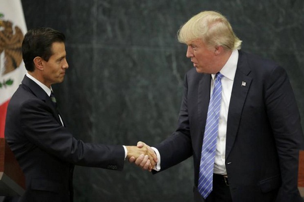 Ditemui Trump, Presiden Meksiko Ogah Bayar Tembok Pembatas