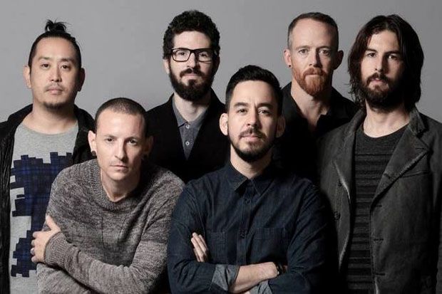 Chester Bennington Bangga dengan Pencapaian Album Baru Linkin Park