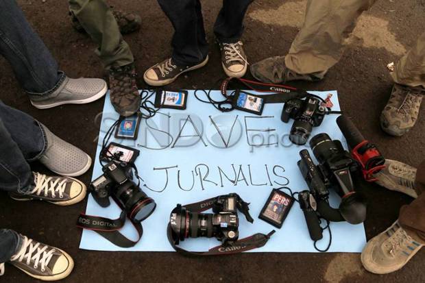 Liput Demo Mahasiswa, Dua Wartawan Dipukuli Sekuriti