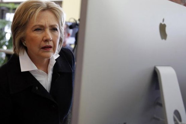 FBI Rilis Hasil Penyelidikan Skandal Email Hillary