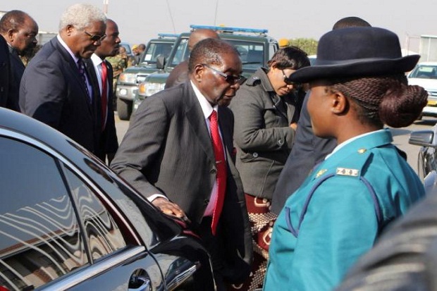 Presiden Zimbabwe Klaim Bangkit dari Kematian