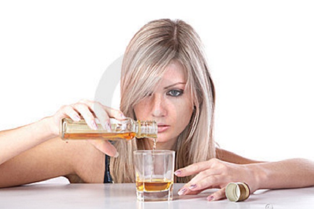 Unik, 3 Tips Menghilangkan Jerawat dengan Whisky
