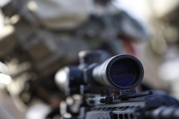 Sniper SAS Tembak Mati Algojo ISIS dari Jarak 1.500 Meter
