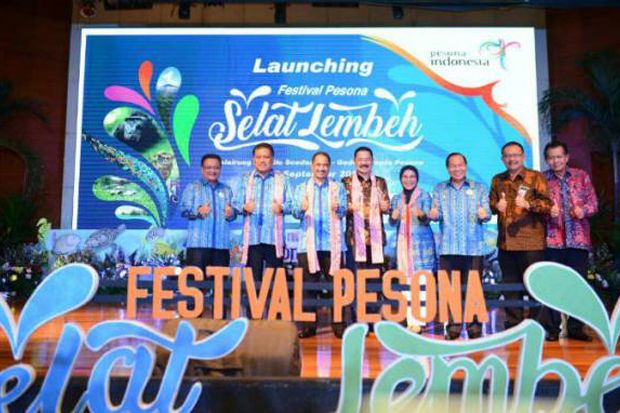 Antuasias Sambut Menpar Launching Festival Selat Lembeh
