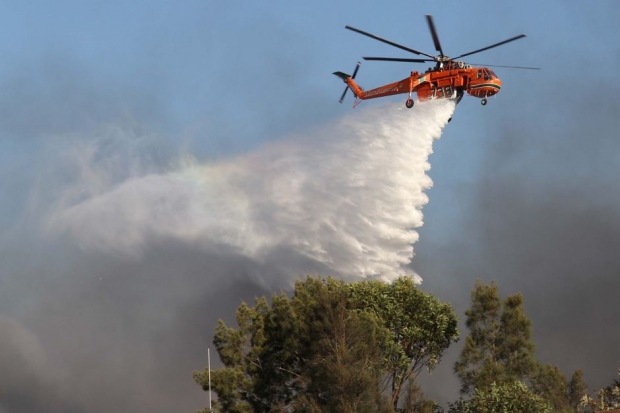 4 Heli Sikorsky dan Mi Dikerahkan Padamkan Kebakaran Hutan di Bukit Suligi