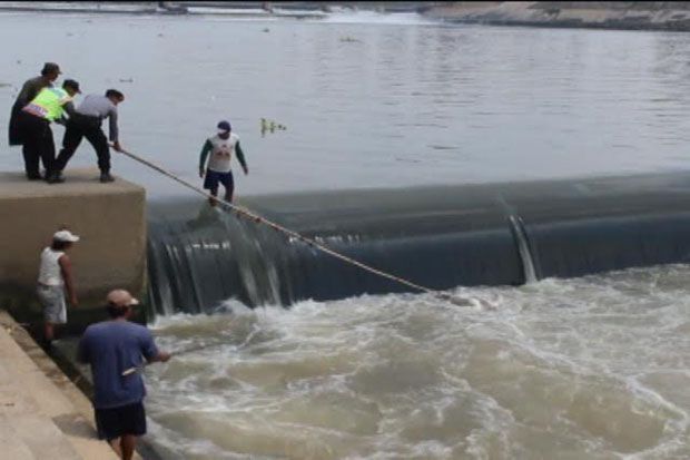 Warga Nganjuk Tewas Tenggelam di Sungai Brantas saat Mancing