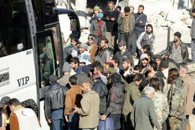 Ratusan Pemberontak Suriah Tinggalkan Homs