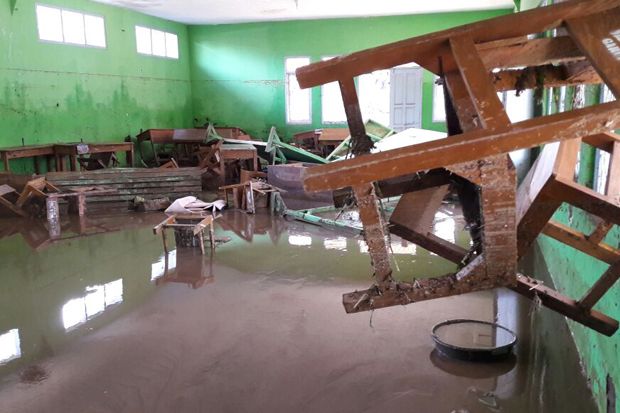 Banjir Bandang Garut Merusak 10 Sekolah