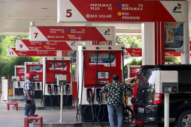 Harga BBM Premium Turun Rp300/Liter Mulai 1 Oktober, Solar Naik