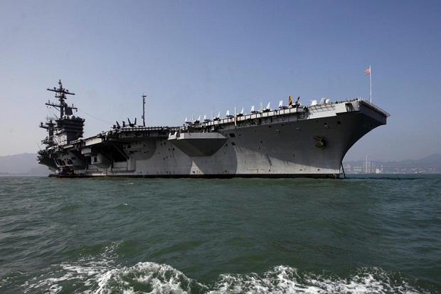 Di Kapal Induk, Bos Pentagon Klaim AS Terkuat di Asia Pasifik
