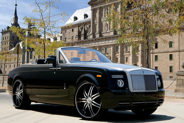 Pengusaha Macau Borong 30 Rolls-Royce Phantom