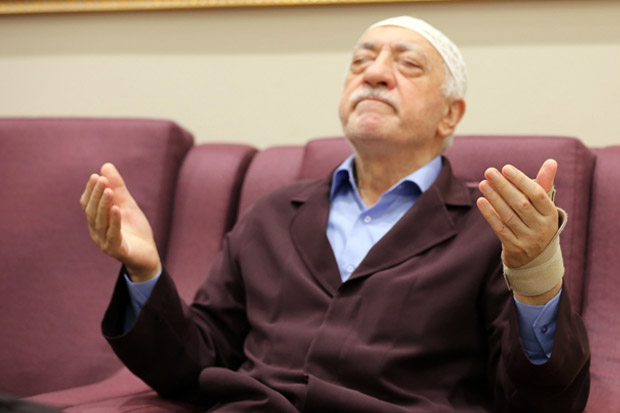 Polisi Turki Tahan Saudara Fethullah Gulen