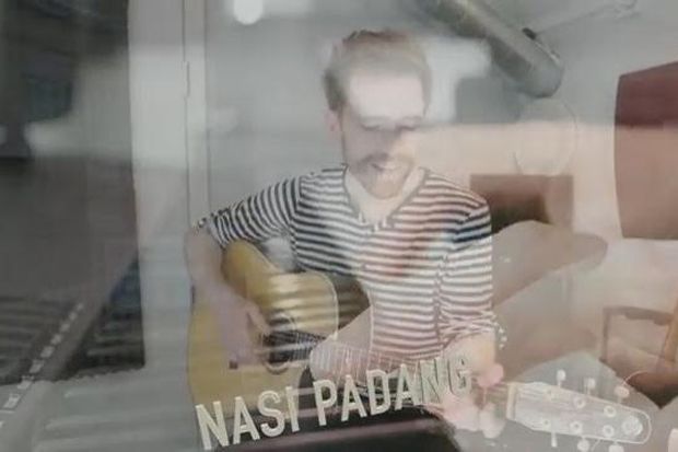 Lagu Nasi Padang Karya Bule Norwegia Jadi Fenomenal