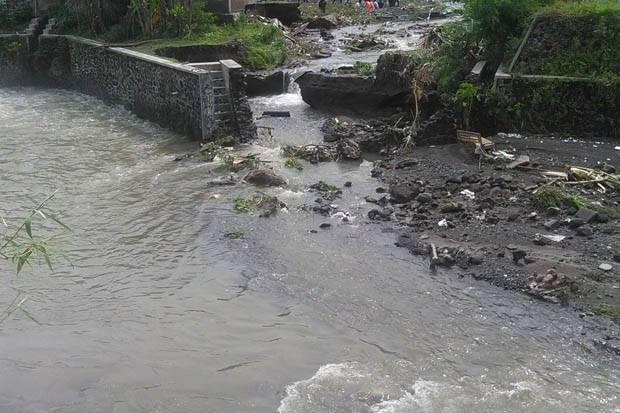 Curah Hujan Tinggi, Tanggul Sungai Tuntang di Grobogan Jebol
