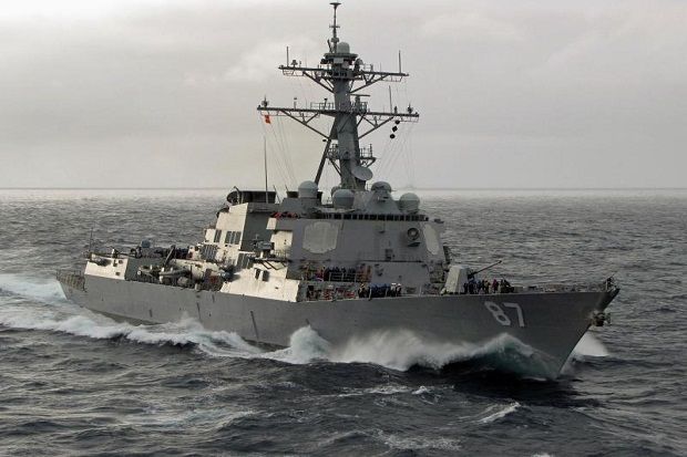 Kapal Perang AS Nyaris Tertembak Rudal di Pantai Yaman