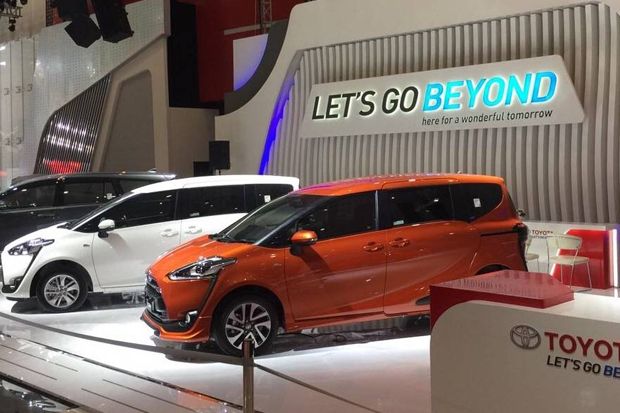Toyota Tampilkan Produk-produk Terbarunya di Kota Bandung