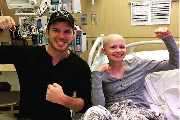Chris Pratt Kunjungi Anak-Anak Hebat di Rumah Sakit