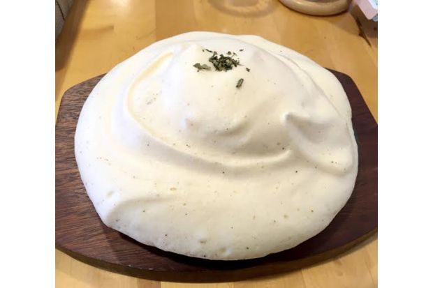 Nasi Omelet dengan Gundukan Awan Putih Ala Restoran di Jepang