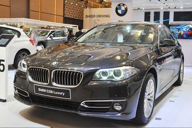 BMW Indonesia Tawarkan BMW Seri 3 dan Seri 5 Tanpa Biaya BBNKB