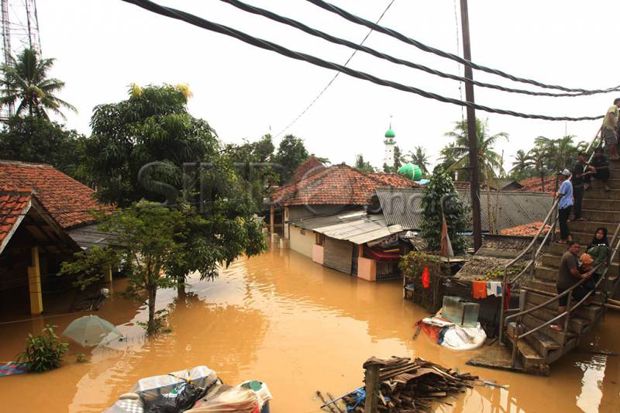Banjir, Akses Dua Kecamatan di Madina Terputus