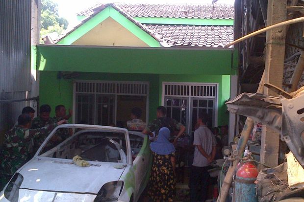 Helikopter Terbang Rendah, Sejumlah Rumah di Semarang Rusak