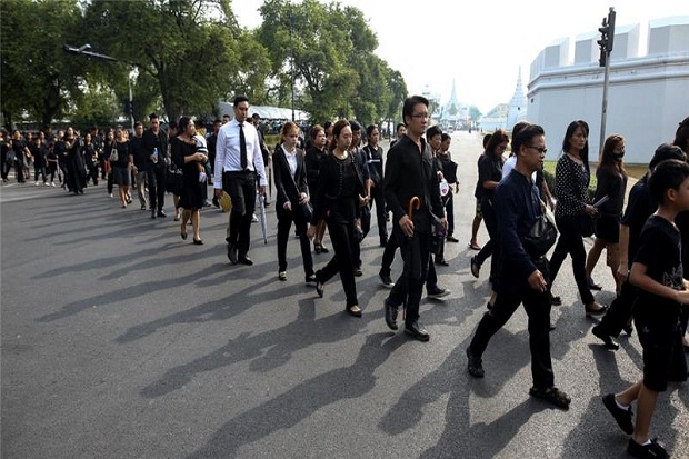 Raja Thailand Mangkat, Penghina Kerajaan Dijatuhi Sanksi Sosial
