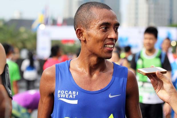 Walau Terkendala Cuaca, Agus Prayogo Juara Jakarta Marathon 2016