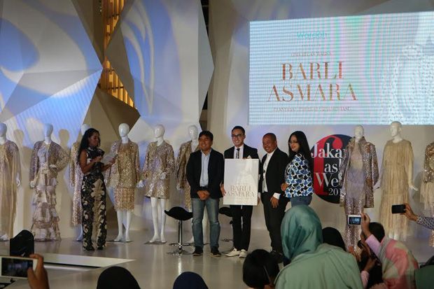 Barli Asmara Luncurkan Buku Lima Belas Warsa Bali Asmara