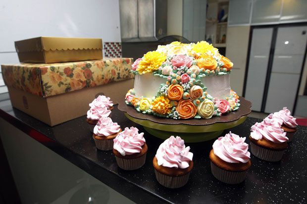 Manisnya Cupcake Berhiaskan Bunga dan Kaktus Alias Kitchen